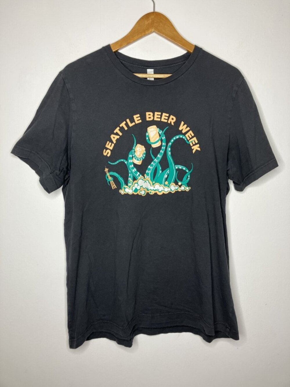 Seattle Beer Week Octopus Space Needle T-Shirt Mens XL Gray